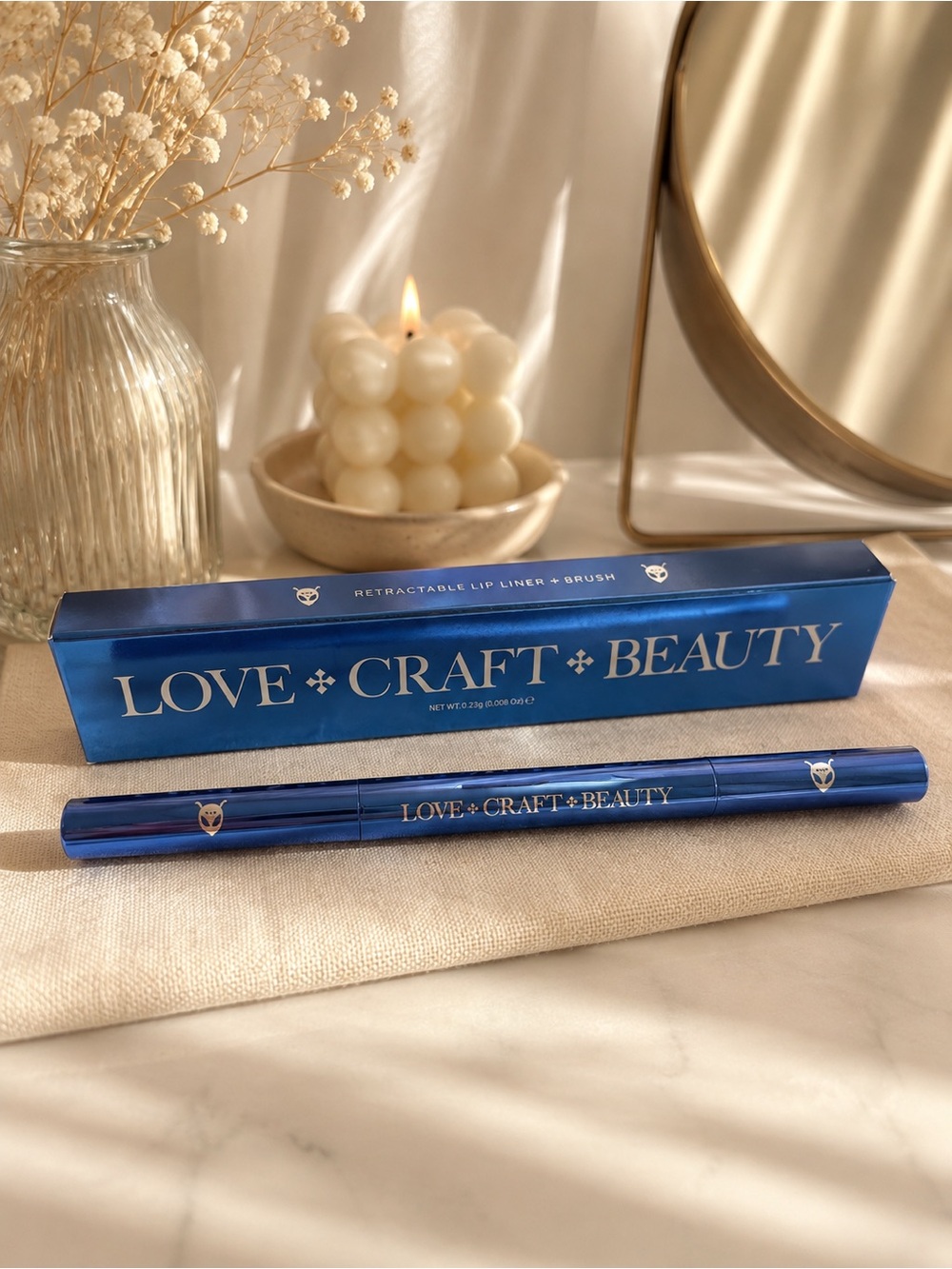 LOVE+CRAFT+BEAUTY Retractable Lip Liner + Brush